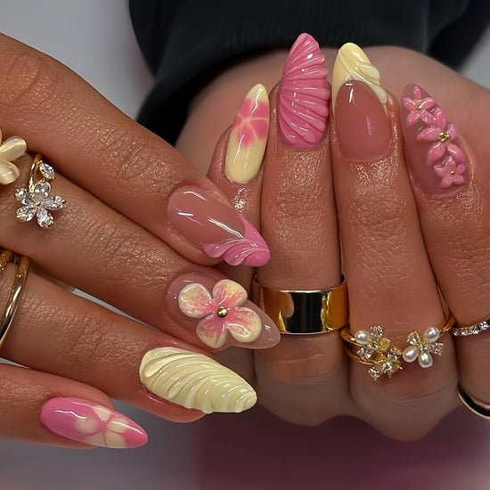 Summer Painted Flower Nails - Bellezza Boutique